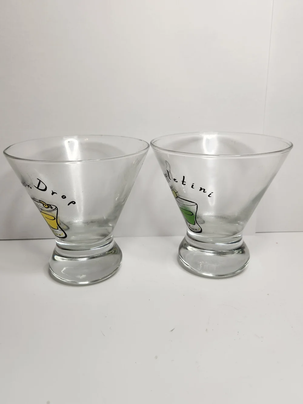Pottery Barn Set Of 2 Martini Glasses .